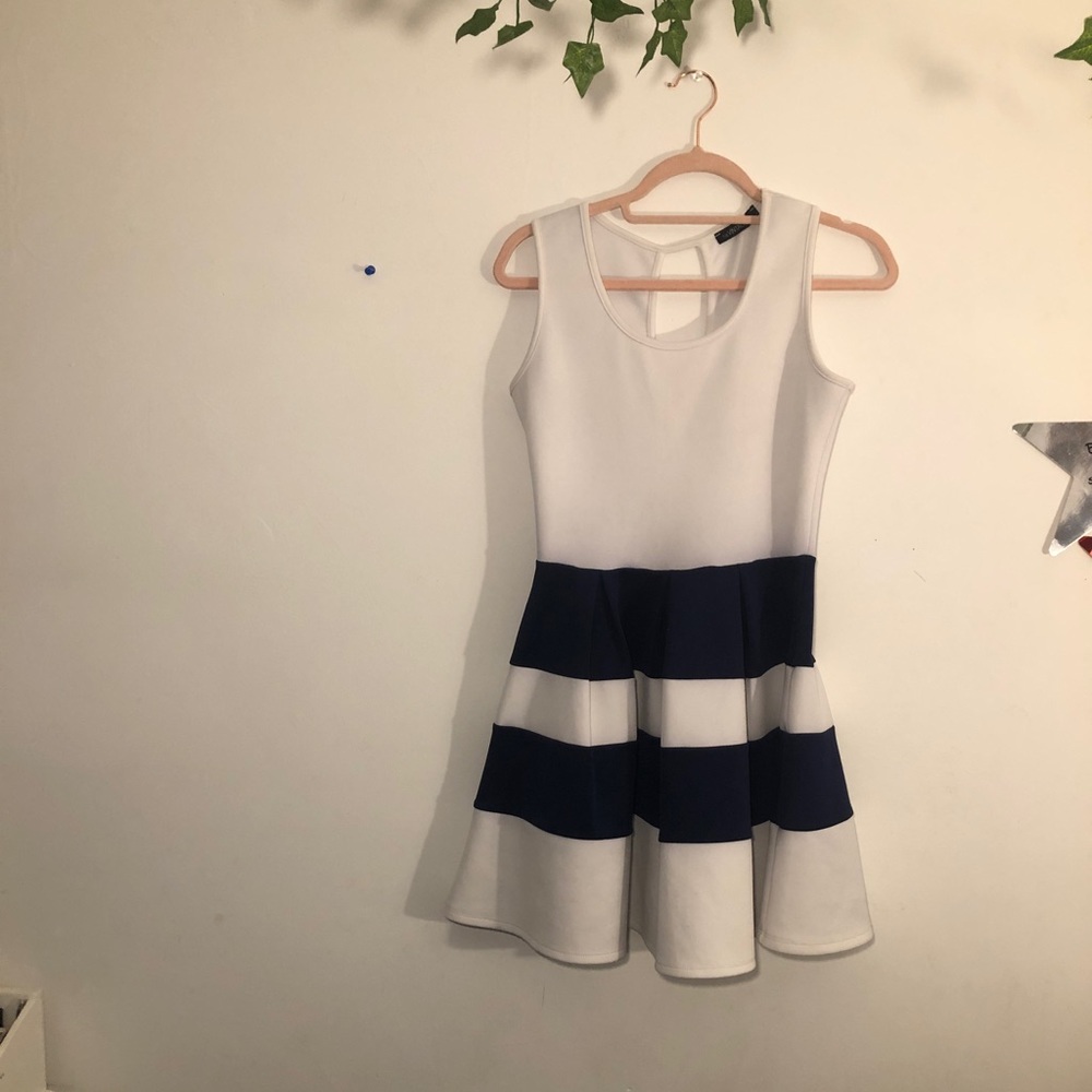 THE VINTAGE SHOP mini dress